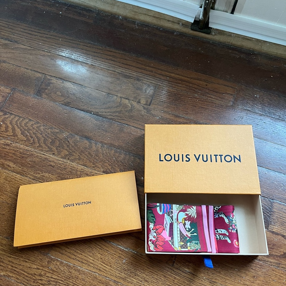 Loui Vuitton Secret Jungle Bandeau
